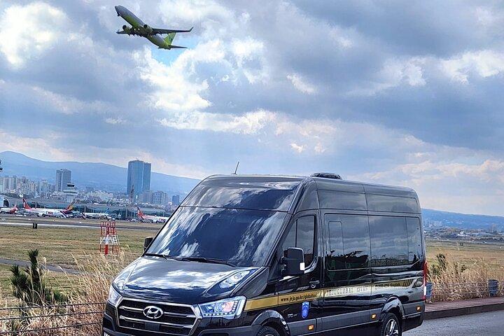 Traslado privado desde Seogwipo al aeropuerto de Jeju en la isla de Jeju