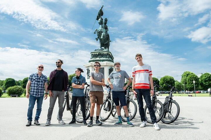 Wiener Kleingruppen-E-Bike-Tour