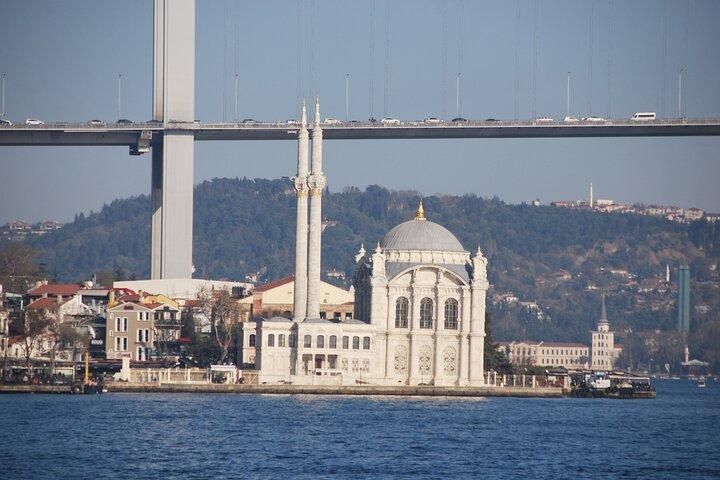 Istanbul Bosporen tur med virvlande Dervish Show