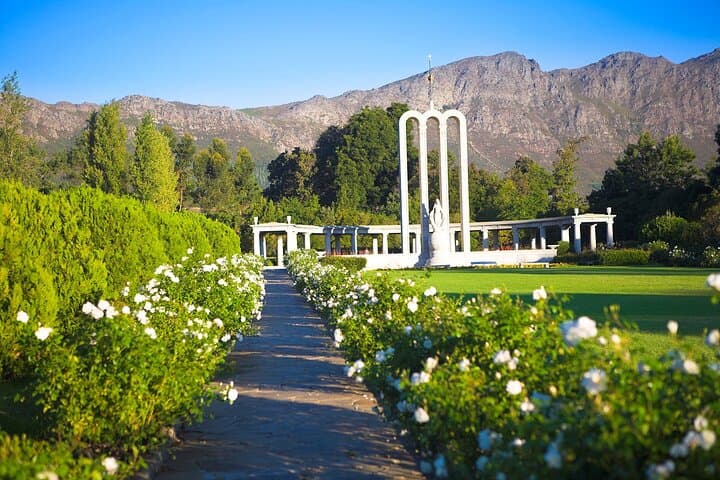 Luxury Wine Tour with Lunch