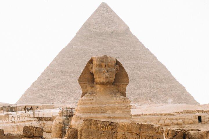 Cairo/Giza: Great Pyramids and Museum Of Civilization Guided Tour