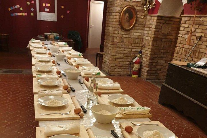 Authentic Cooking class pasta and tiramisu' at spanish steps