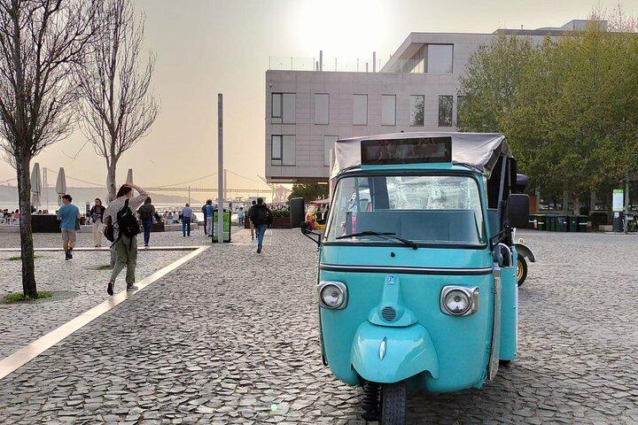 Visite privée en Tuk Tuk 1h30 à Lisbonne