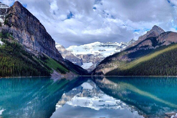 Tour de medio día por el lago Louise Emerald Lake Natural Bridge