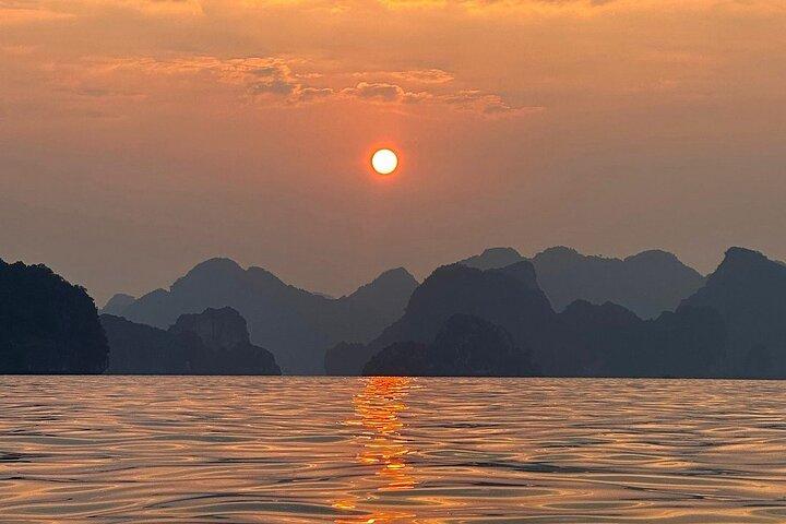 Ab Cat Ba: Erkunden Sie die Lan Ha Bay mit einer fantastischen Bootstour bei Sonnenuntergang