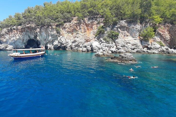 Excursión privada en barco Ekincik de día completo