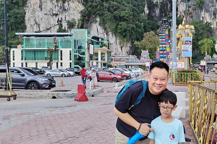 Fireflies & Silver Leaf monkey Tour With Free Batu Caves Temple