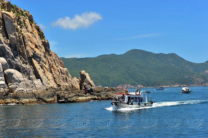 ムイネー：陶器の村、隠れた滝、ヴィンヒー湾を探索