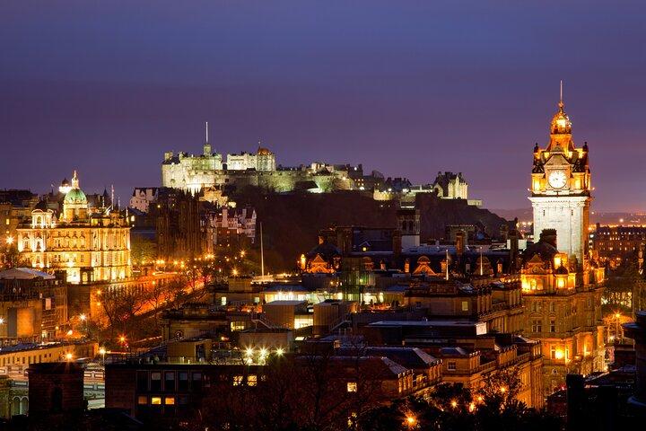 Visite nocturne du Royal Edinburgh en train depuis Londres