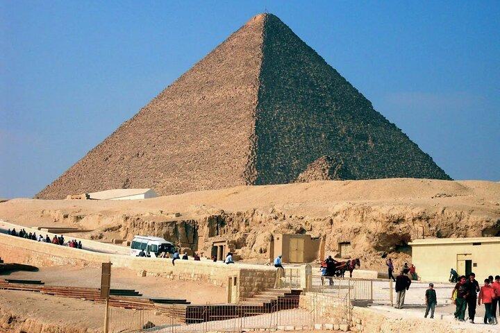 Private Tour: Pyramide von Khufu ab Kairo