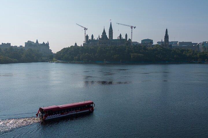 Visite d'Ottawa depuis la terre et depuis l'eau