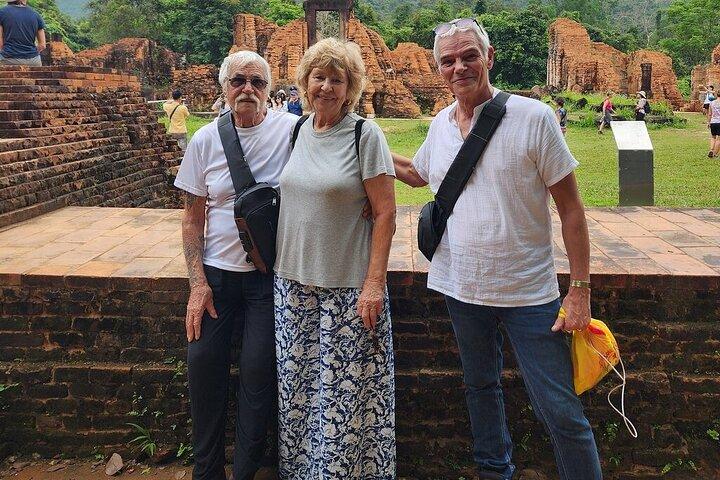 Från Da Nang/Hoi An: My Son Sanctuary & Rice Paper Making Tour