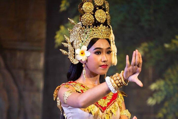 Apsara Theatre Performance include Dinner & hotel pick up