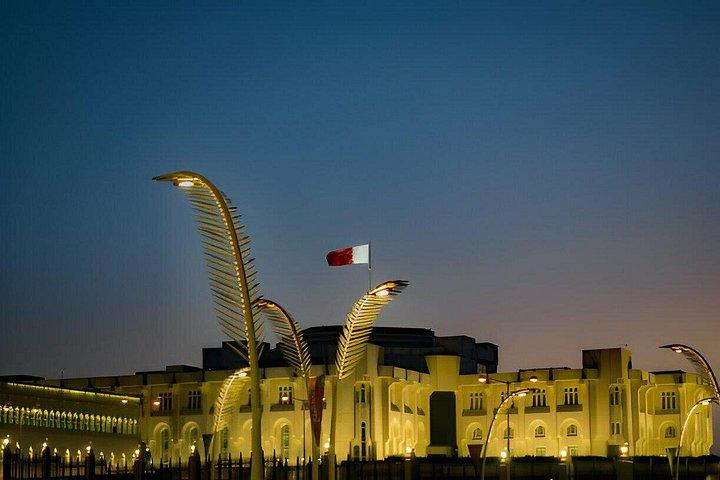 アラビアン ダウ クルーズでドーハの夜景を巡るツアー