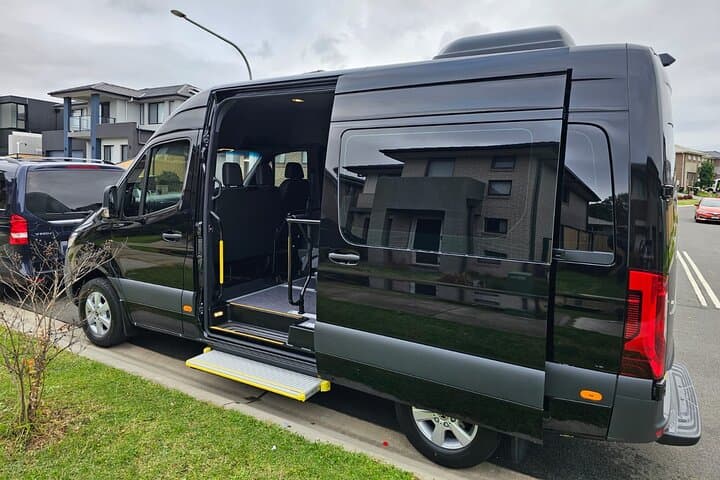 Departing Sydney: Luxury Transfer to Airport or Cruise Port