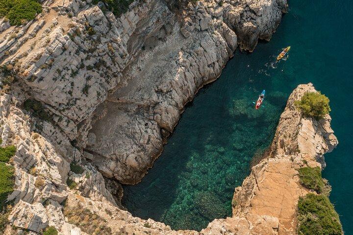 Pula Kayaking Cave, eilanden en kliffen Tour met drankjes