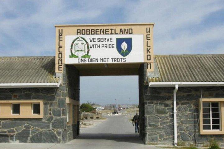 Robben Island and Table Mountain Guided Tour com bilhete de ferry.