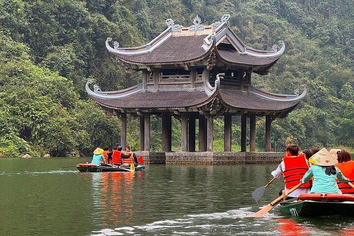 Luxuriöse Kleingruppentour Entdecken Sie Trang An, Hoa Lu und die einheimische Familie