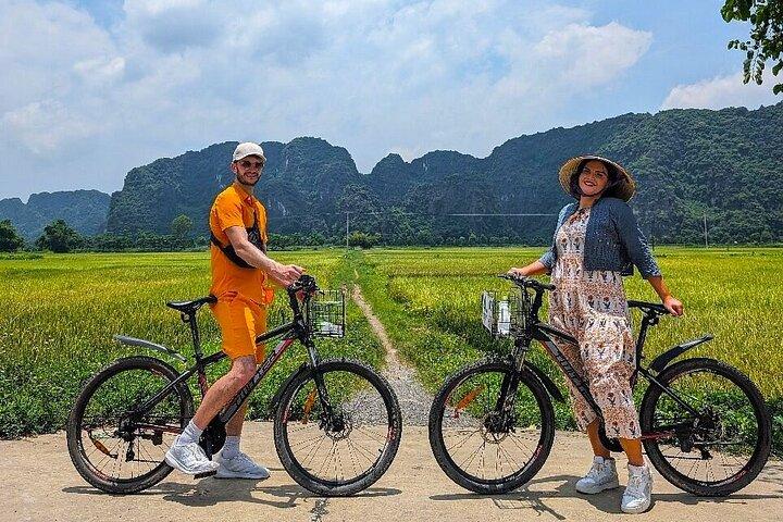Bester Tagesausflug von Hanoi: Hoa Lu, Tam Coc, Mua Caves Kleingruppe