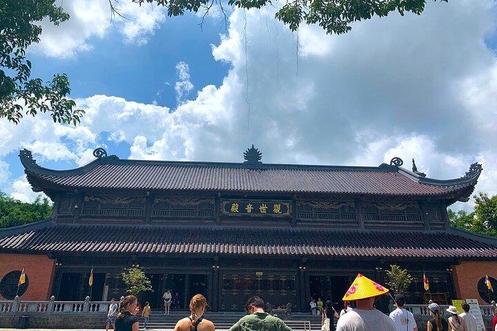ニンビンの美しさのバイディンパゴダを探索、チャンアンのエコツーリズム