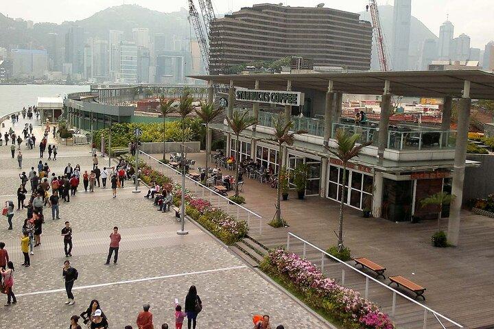 Tour privado a pie guiado con audio en Hong Kong