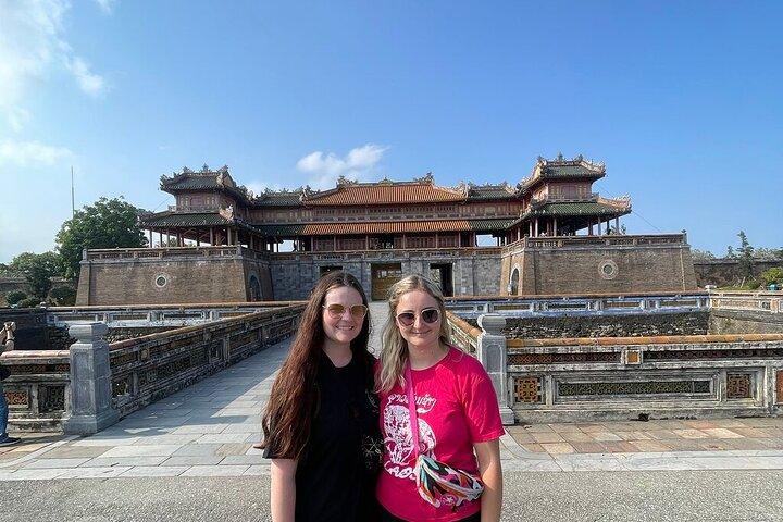 Discover Hue Imperial: Small Group with Dragon Boat Experience