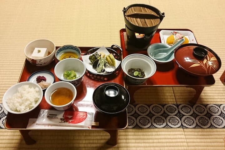 Koyasan Private Day Trip from Osaka or Kyoto with English Driver