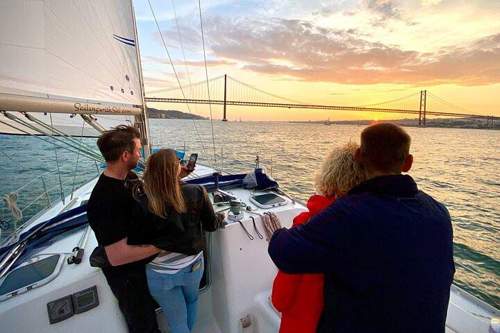 Lisbonne : excursion privée en voilier le long du Tage