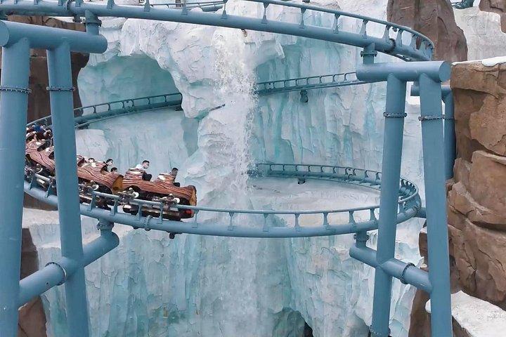 Genting SkyWorlds or Skytropolis Theme Park Tickets (Optional)