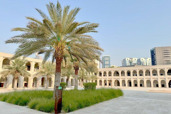 Visite guidée privée de Qasr Al-Hosn et Maison des Artisans