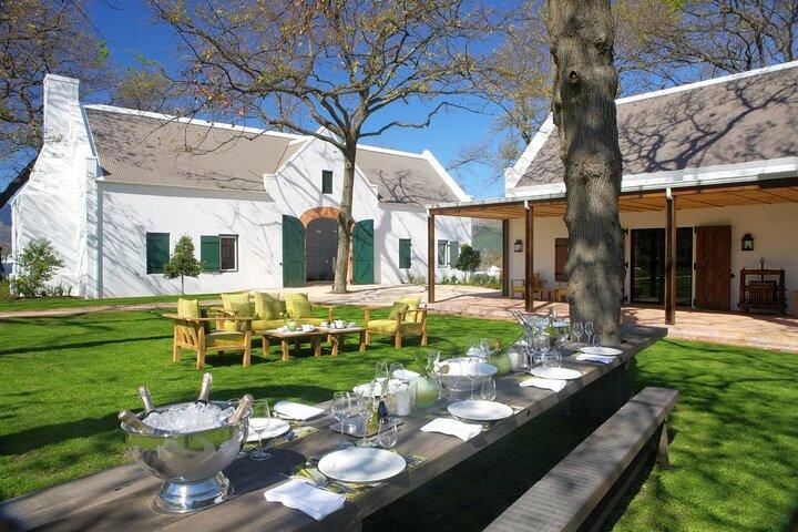 Private Tour of 3 Top Winelands with Wine Tasting from Cape Town