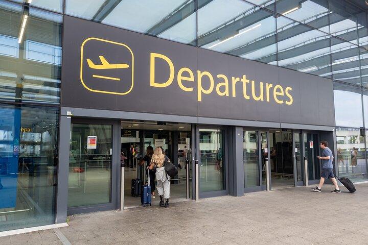 Vom oder zum Kreuzfahrthafen Southampton nach Gatwick über Stonehenge
