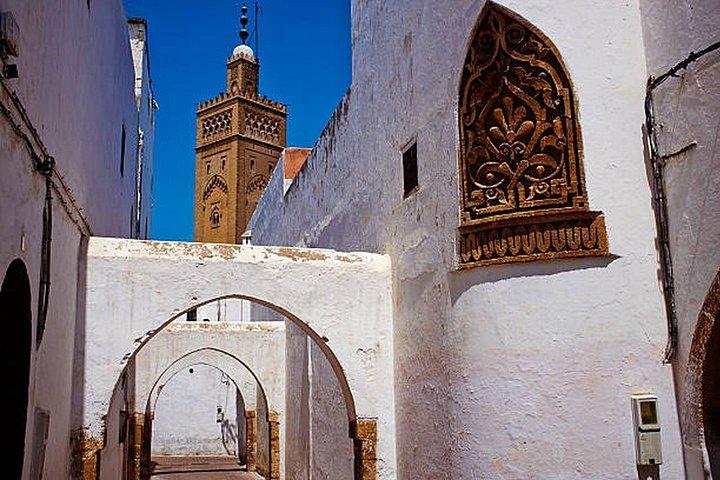 Casablanca city tour accompanied by a professional guide & driver