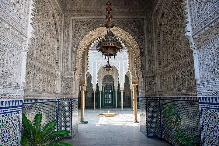 Casablanca city tour accompanied by a professional guide & driver