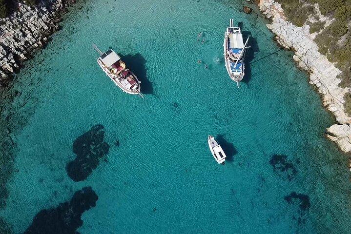 Private Boat Trip with lunch & island stops