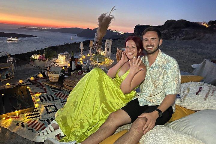 Private Santorini Sunset Picnic Experience