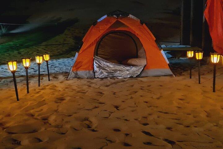 Pernottamento Safari nel deserto a Dubai con cena barbecue e colazione