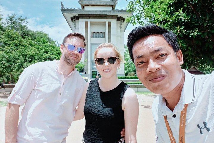 10 Sightseeing Highlight Sites in Phnom Penh with English Guide