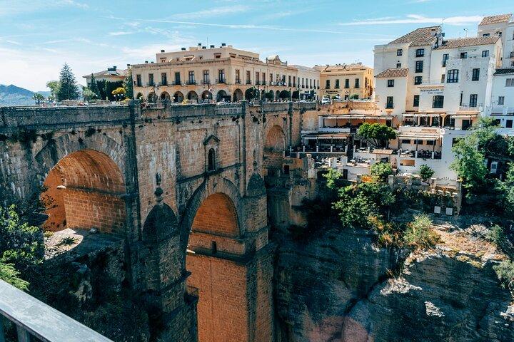 Ronda Tour privato da Malaga con l'anima. Ti portiamo!