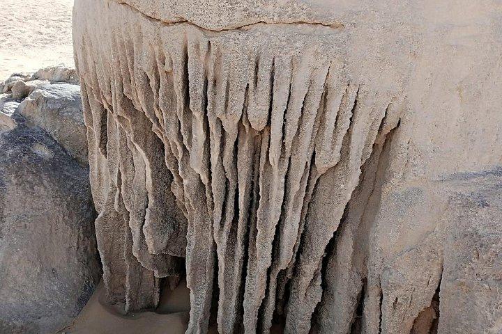 白砂漠と黒砂漠 3日間2泊ツアーパッケージ