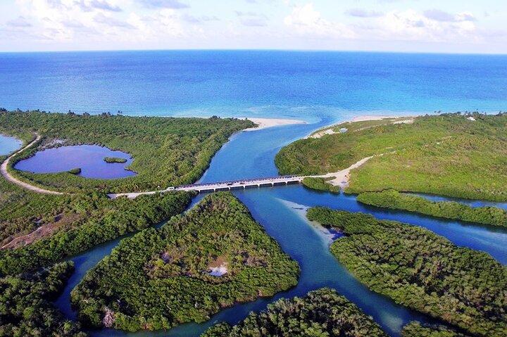 シアン・カアンのムイル遺跡ツアーと魔法のセノーテでの水泳