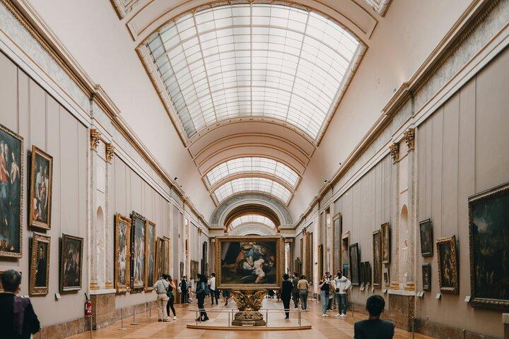 Louvre Treasures Private Experience – Langues disponibles