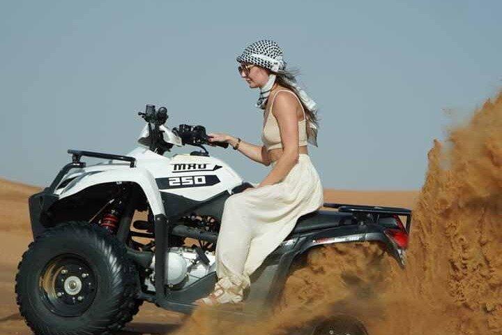 Tour del deserto di Dubai con ATV / Quad bike (Open Desert con guida)