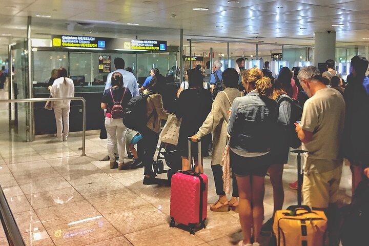 ファストトラック VIP サービス ノイバイ空港 (ハノイ - ベトナム)