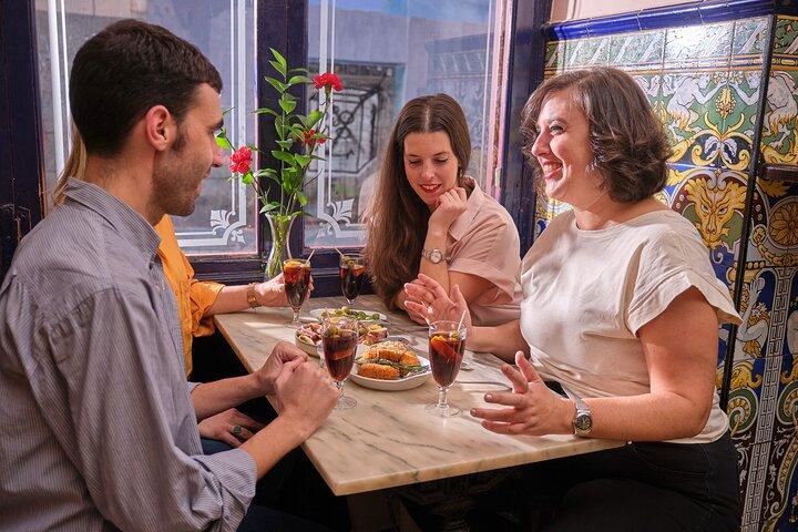 Malasaña lille gruppe tapas tur med vinsmagning