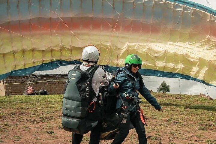 Paragliding i Inkaernes Hellige Dal fra Cusco