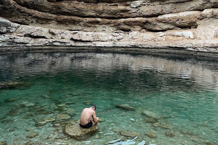 Wadi Shab och Bimmah Sinkhole Tour