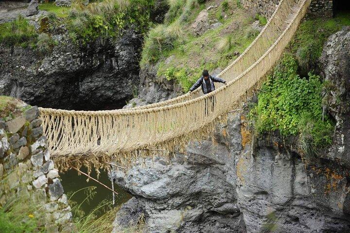 Ultimo ponte Inca Queswachaca da Cusco
