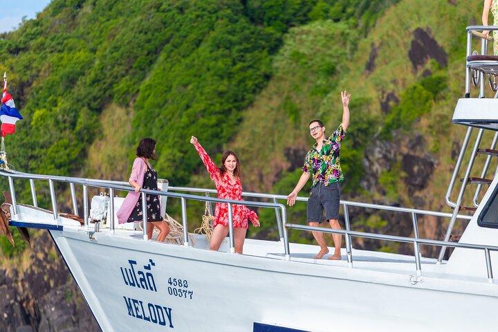 Excursão Scenic Promthep & Krating Cape Dining Experience