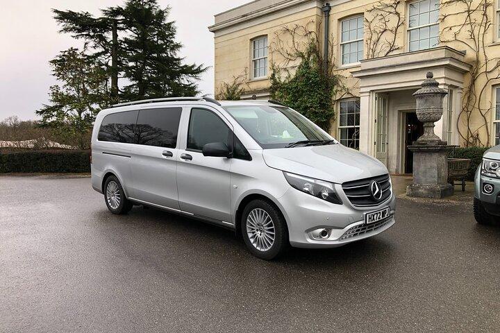 Southampton till Heathrow flygplats - Via olika sevärdheter